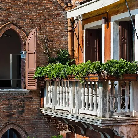 公寓 Palazzetto Salute